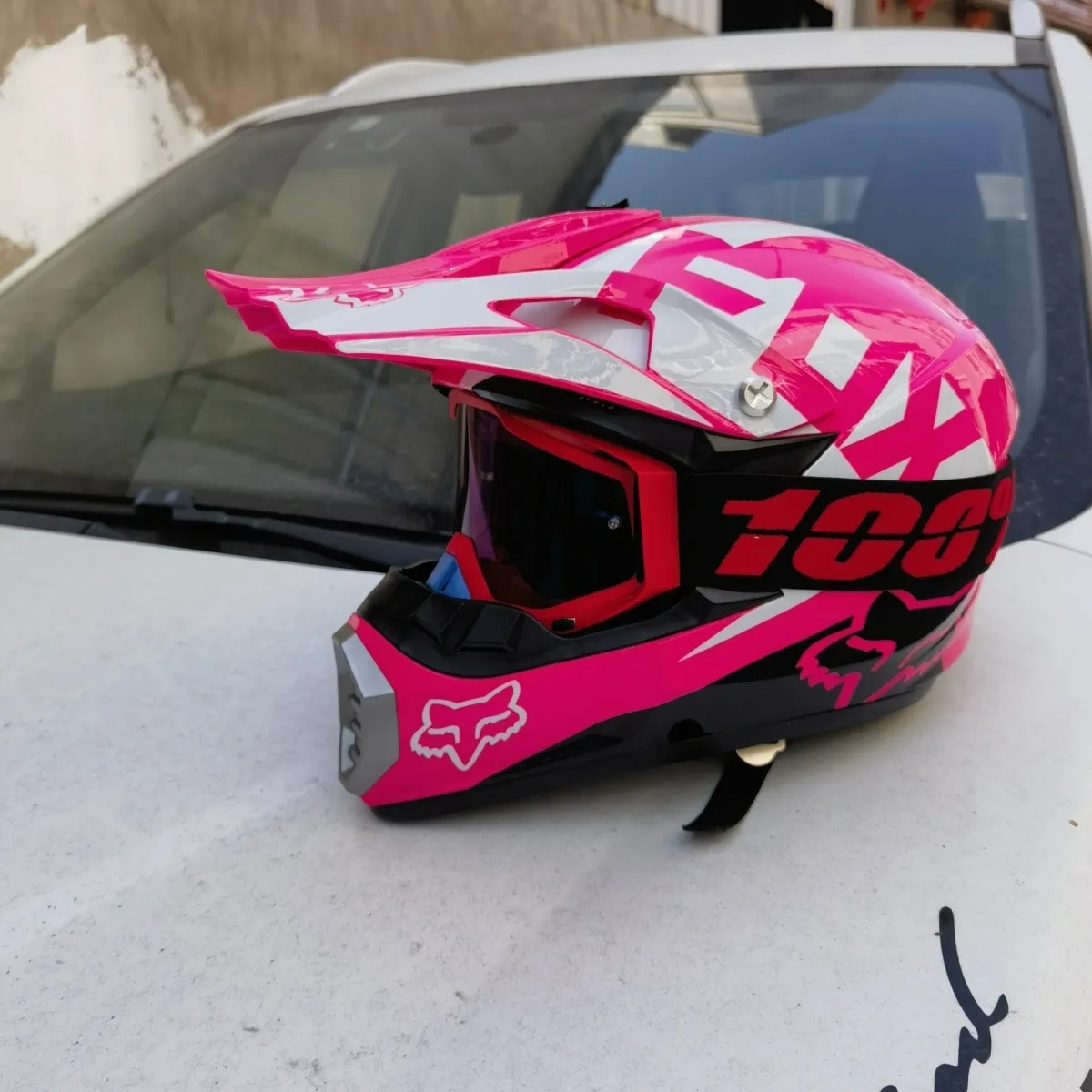 Wholesale price [$30] Fox Racing Motocross Helmet Style 2